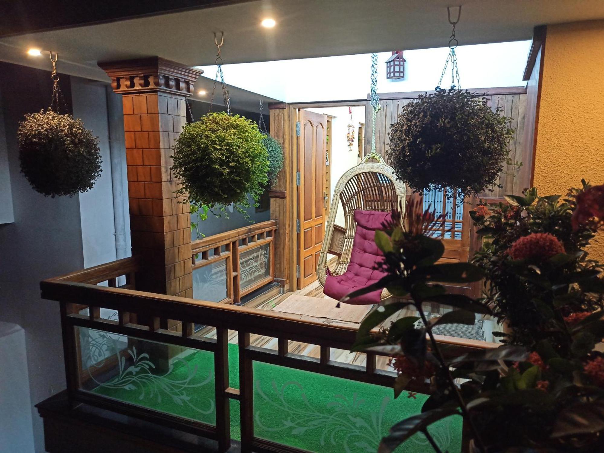 Oyster Marris Homestays 特里凡得琅 外观 照片